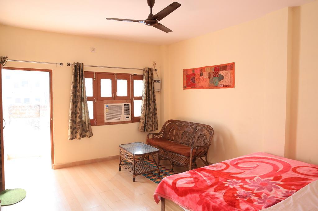 Bona Cafe Restaurant & Sala Guest House Varanasi Camera foto